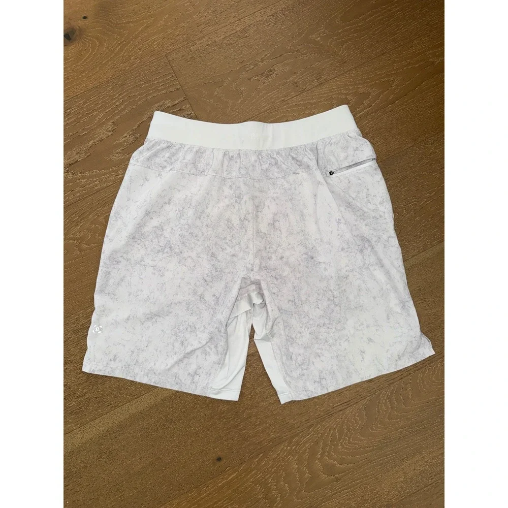 Lululemon Pace Breaker Shorts Mens Large White Grey Marble Print Athletic Run - Picture 5 of 9